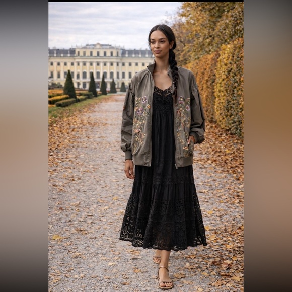 Anthropologie NWT Floral Embroidered Bomber Jacket size XS. - Picture 3 of 11